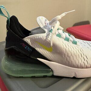 Kids Nike airmax 270